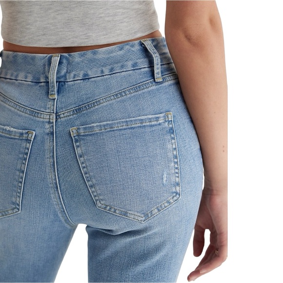 NWOT Express High Waisted Medium Wash Ripped FlexX Ankle Straight Jeans, Small R - Picture 4 of 13